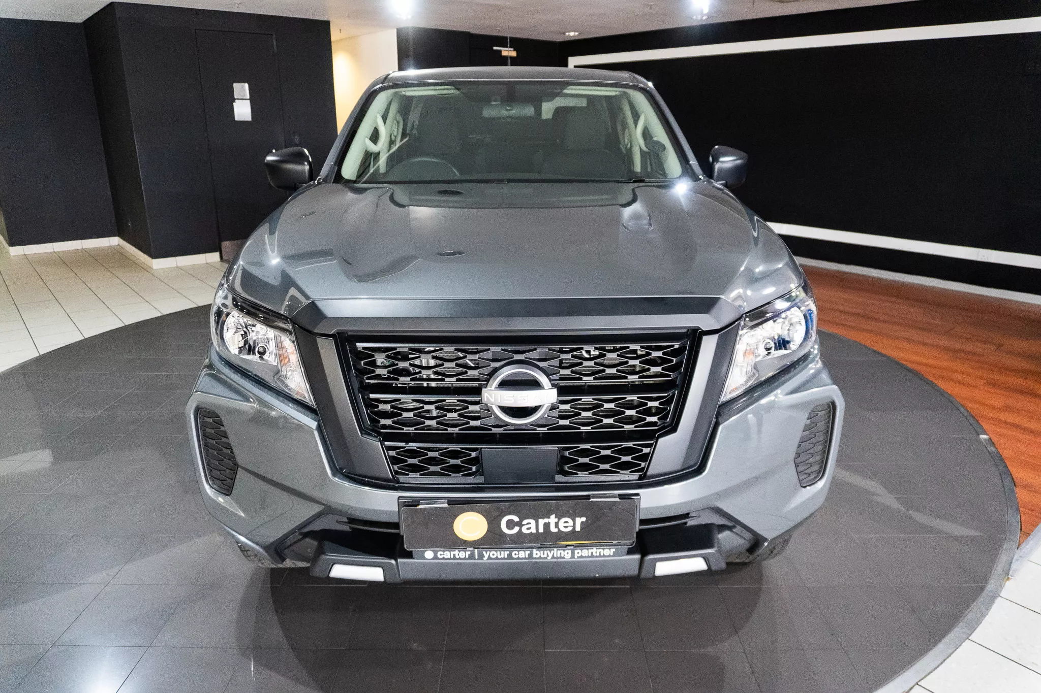 Vehicle Image for 2/3for Nissan Navara 2.5DDTi double cab SE auto (automatic | diesel)